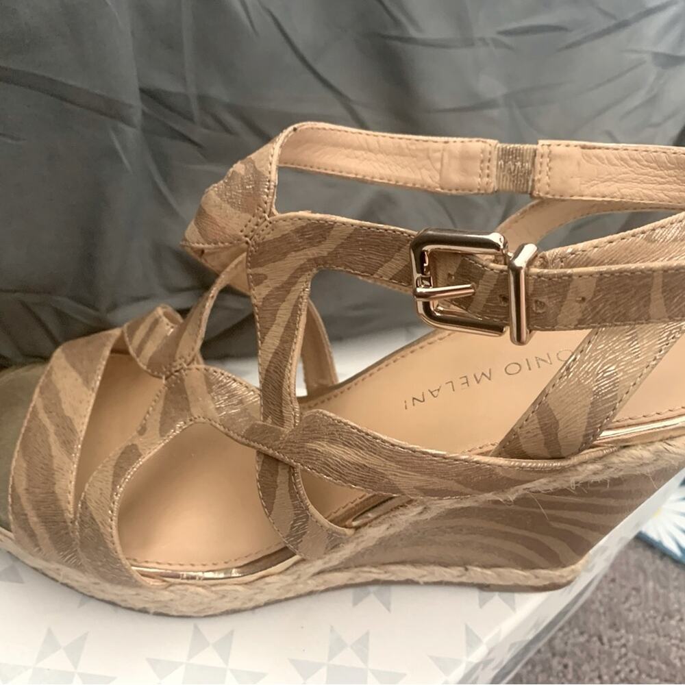 Antonio Melani Gold Zebra Striped wedges